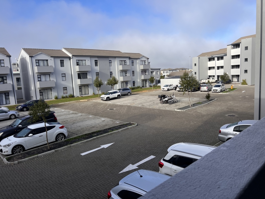 2 Bedroom Property for Sale in Parklands East Western Cape